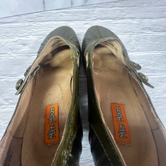 Miz Mooz Women's Trinity Olive Green Leather Kitten Heeled Shoes - Picture 11 of 16